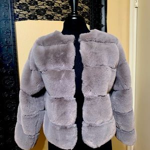 Crop Fur Coat size S Grey Lined